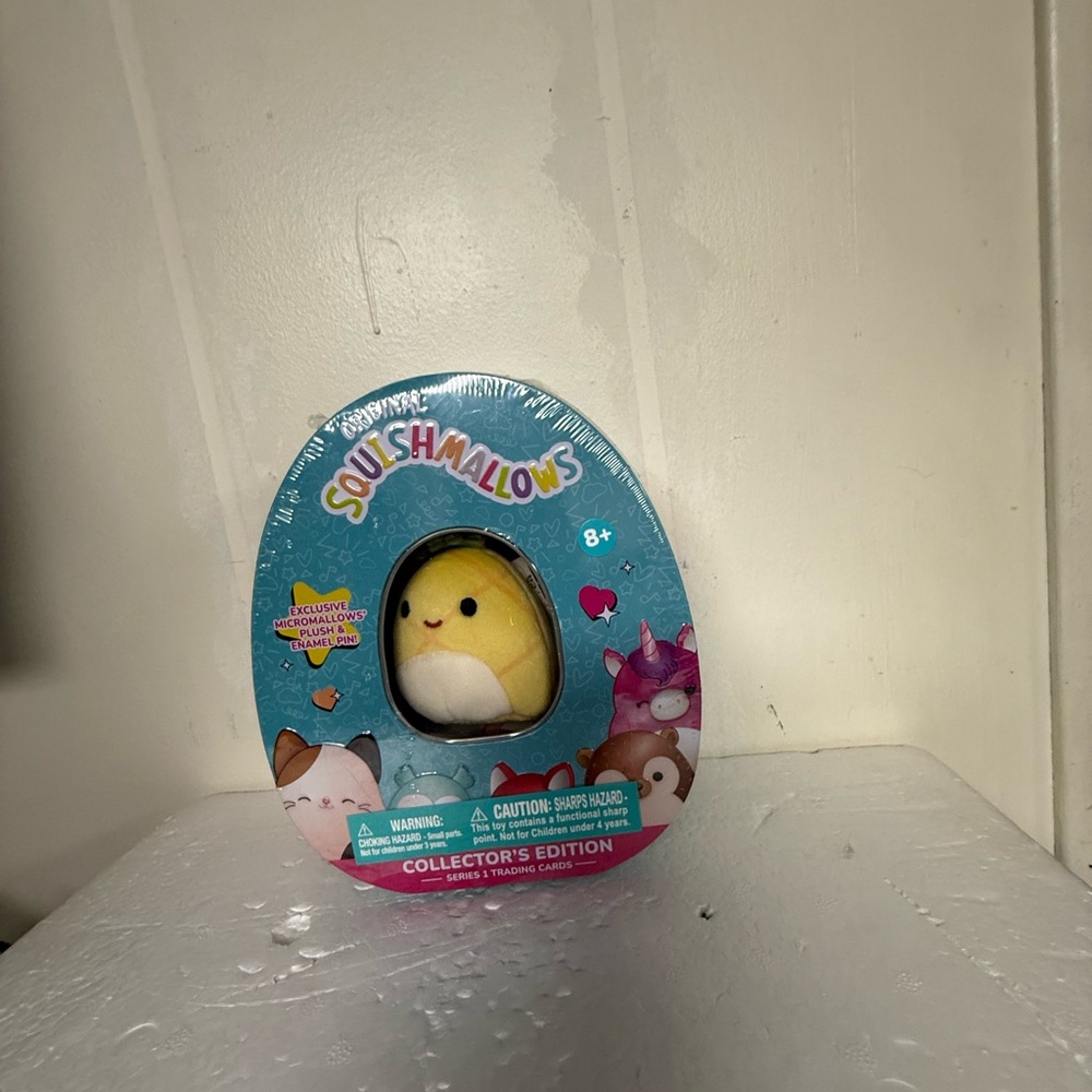 Squishmallows Yellow Chick Collector's Edition